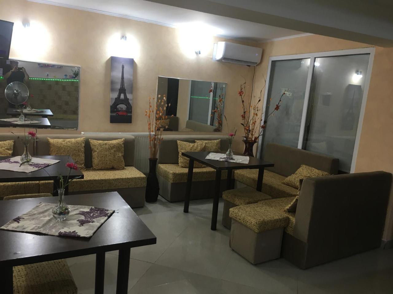 Dream Accommodation Букурещ Екстериор снимка