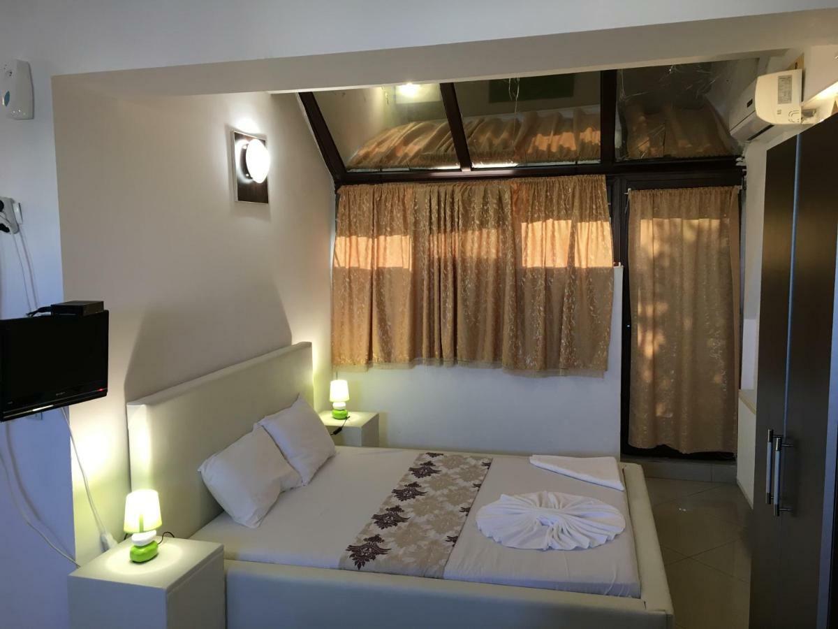 Dream Accommodation Букурещ Екстериор снимка